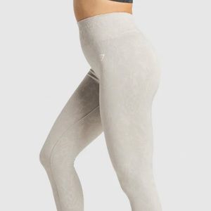 Gymshark animal seamless leggings | butterfly | gray